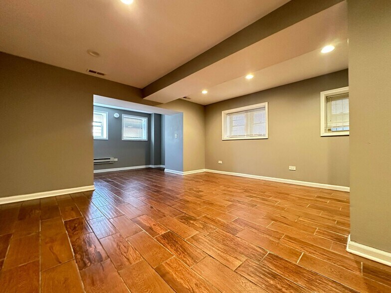 4320 S Michigan Ave, Chicago, IL à vendre - Photo du bâtiment - Image 3 de 5