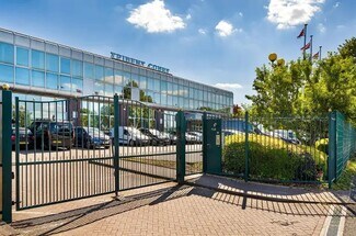 Plus de détails pour Oakcroft Rd, Chessington - Coworking à louer