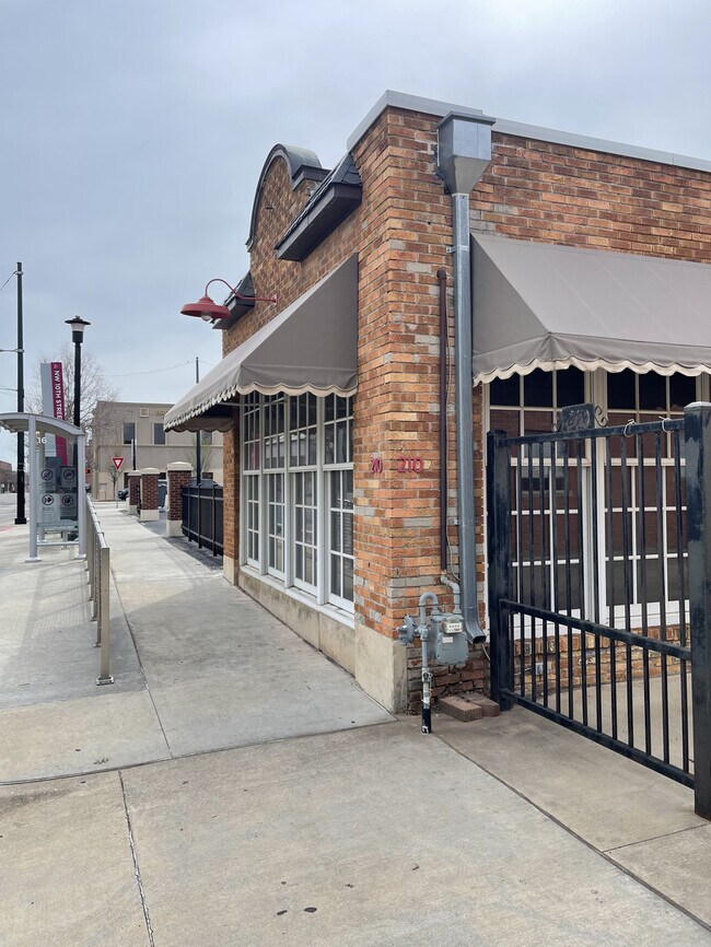 More details for 210 NW 10th St, Oklahoma City, OK - Office for Lease