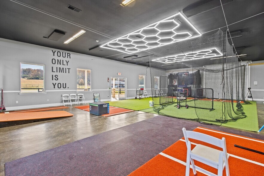 6031 SR-28, Dunlap, TN à vendre - Photo du bâtiment - Image 2 de 42