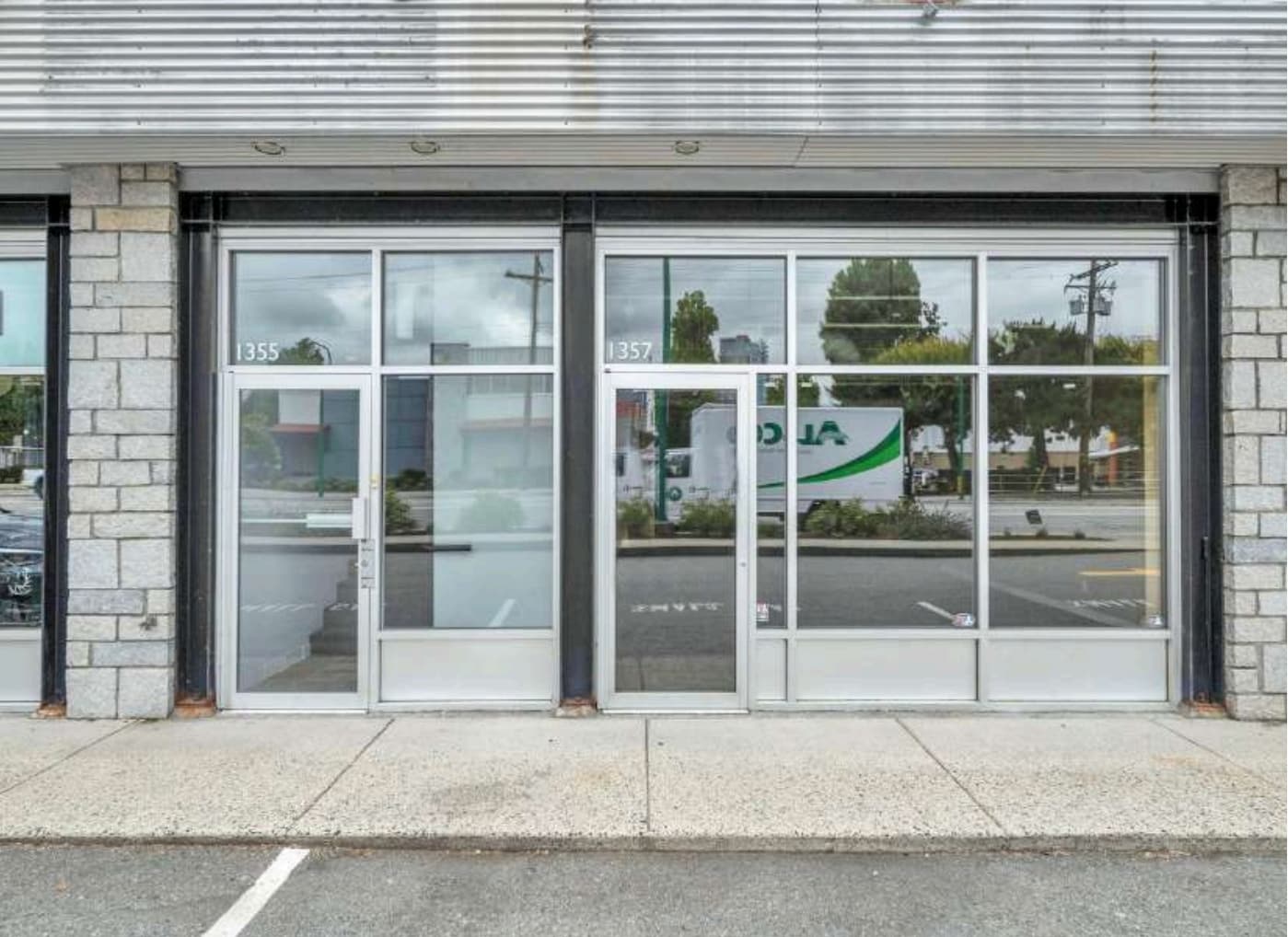 1355 Main St, North Vancouver District, BC for lease Building Photo- Image 1 of 14