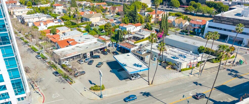 8567 Wilshire Blvd, Beverly Hills, CA à louer - Photo du bâtiment - Image 2 de 2