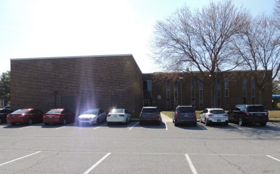 800 Silver Lake Blvd, Dover, DE à louer - Photo du bâtiment - Image 3 de 4