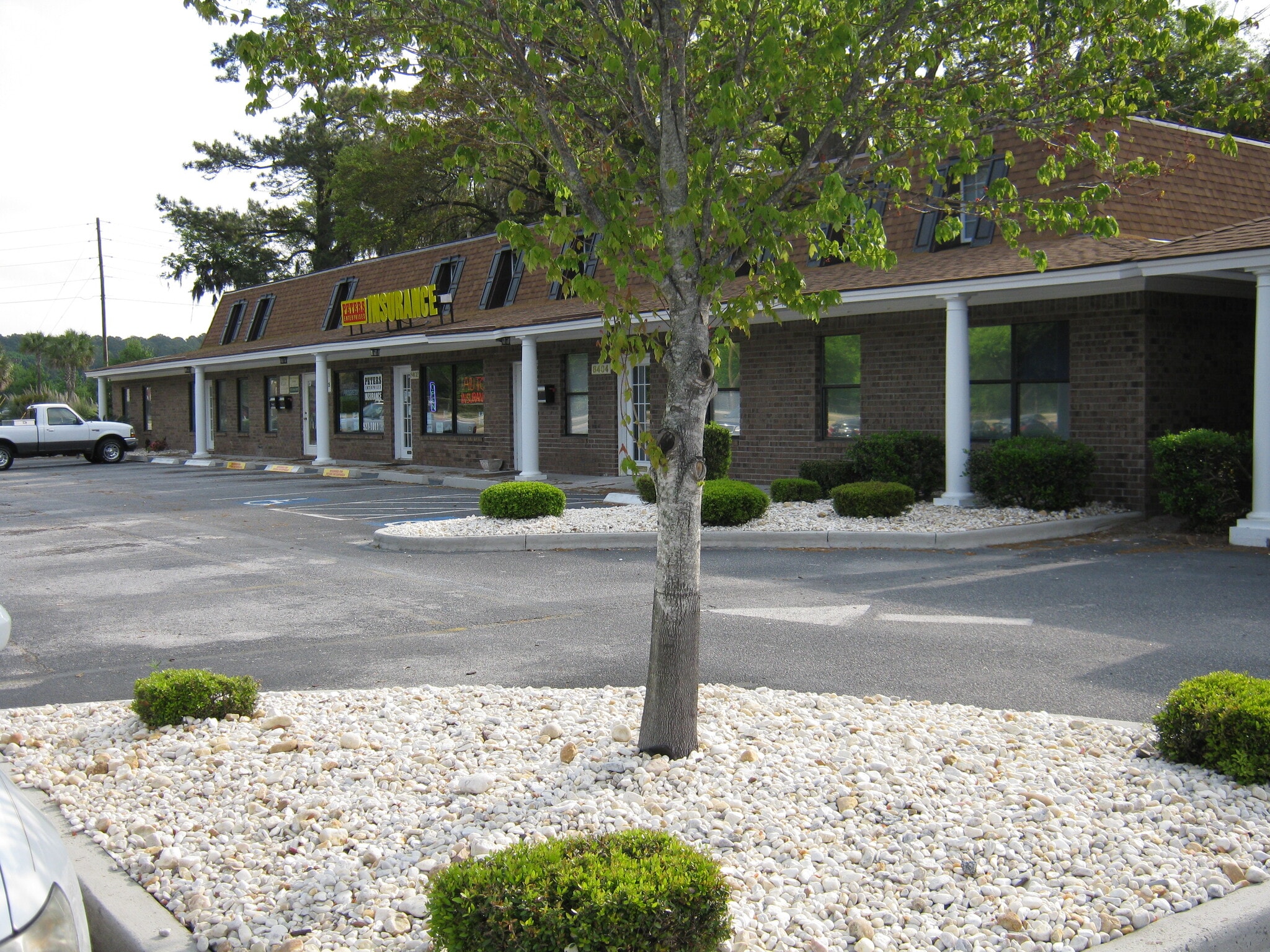 8400-8420 Abercorn St, Savannah, GA for lease Building Photo- Image 1 of 1