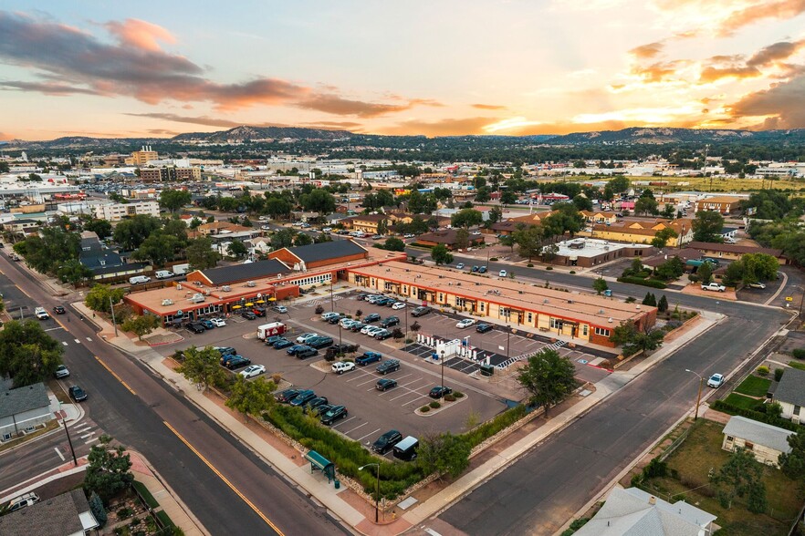 2727 N Cascade Ave, Colorado Springs, CO for lease - Building Photo - Image 2 of 39