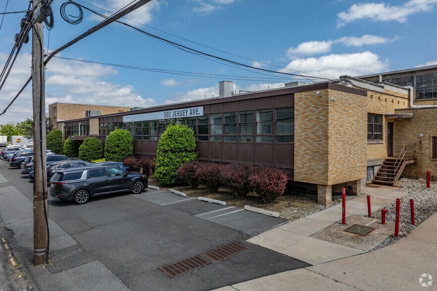 502 Jersey Ave, New Brunswick, NJ à louer - Photo du bâtiment - Image 3 de 20