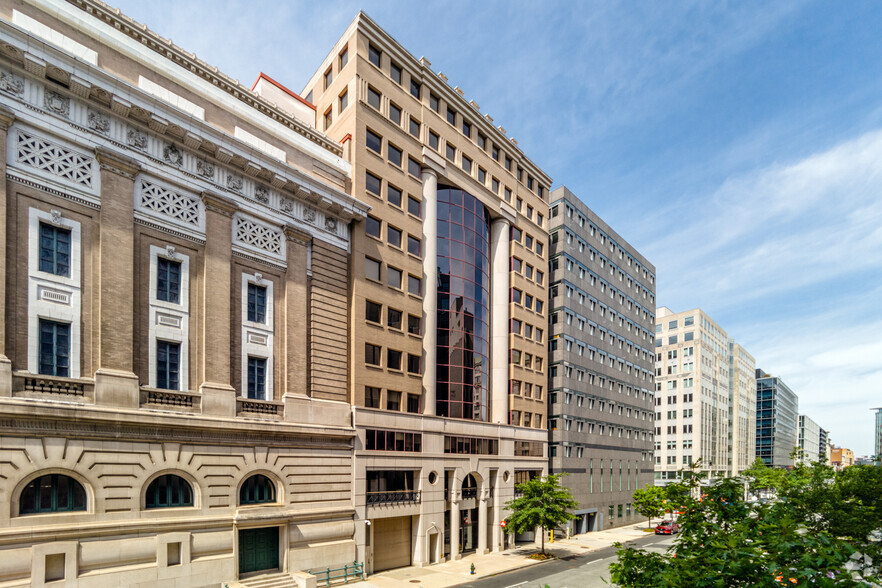 1212 New York Ave NW, Washington, DC à louer - Photo du bâtiment - Image 1 de 4