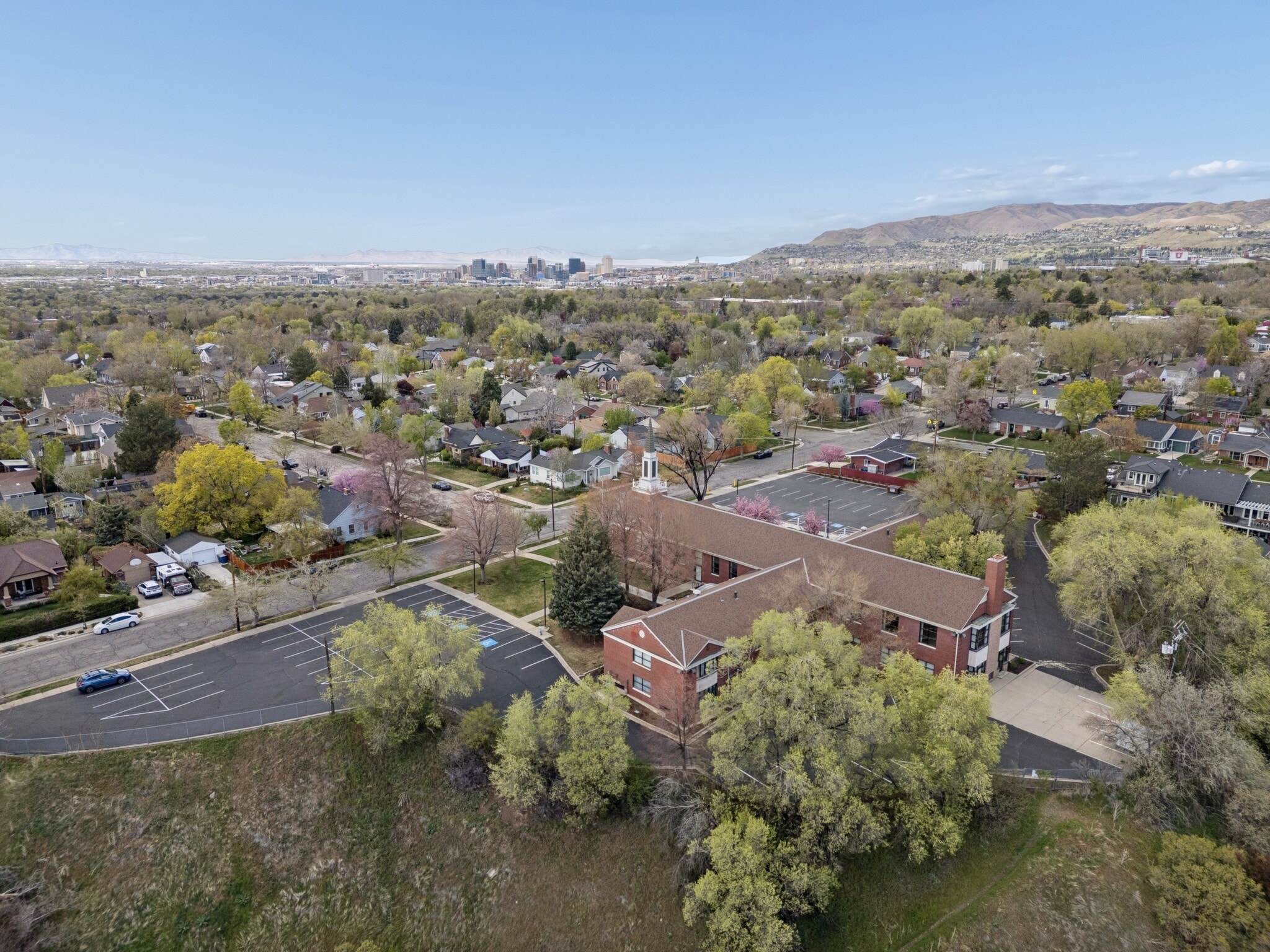 1455 1700 E, Salt Lake City, UT à vendre Photo principale- Image 1 de 5