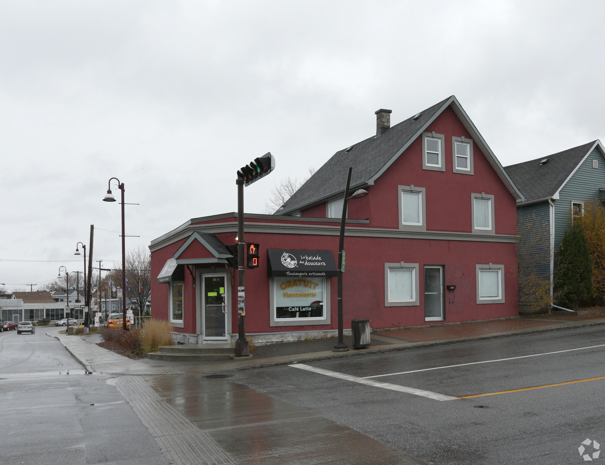166 Rue Montcalm, Gatineau, QC for sale Primary Photo- Image 1 of 1