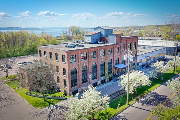 431 Pine St, Burlington, VT à louer Photo du bâtiment- Image 1 de 10