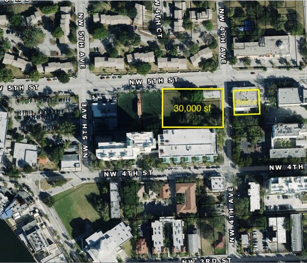 400-436 NW 5th St, Miami, FL à louer - Photo du bâtiment - Image 2 de 9