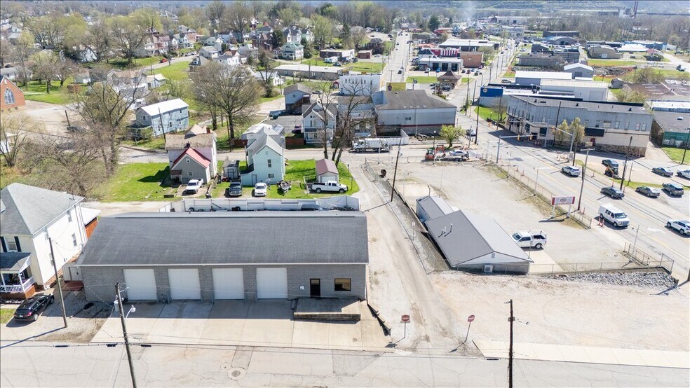 705 7th St, Parkersburg, WV à vendre - Photo du bâtiment - Image 3 de 17