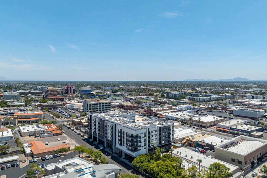 127 W Pepper Pl, Mesa, AZ à louer - Photo du bâtiment - Image 2 de 6