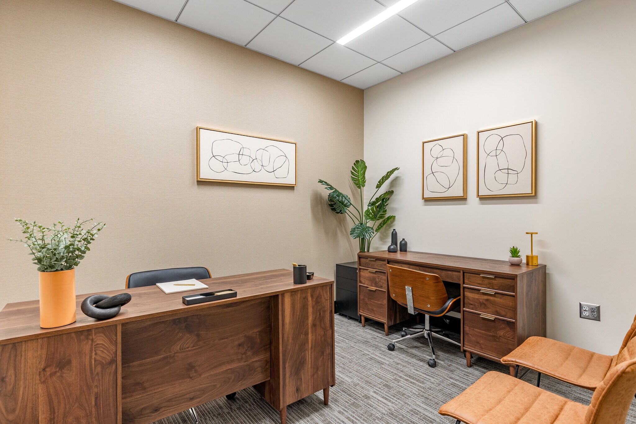 122 S Green St, Tehachapi, CA for lease Interior Photo- Image 1 of 14