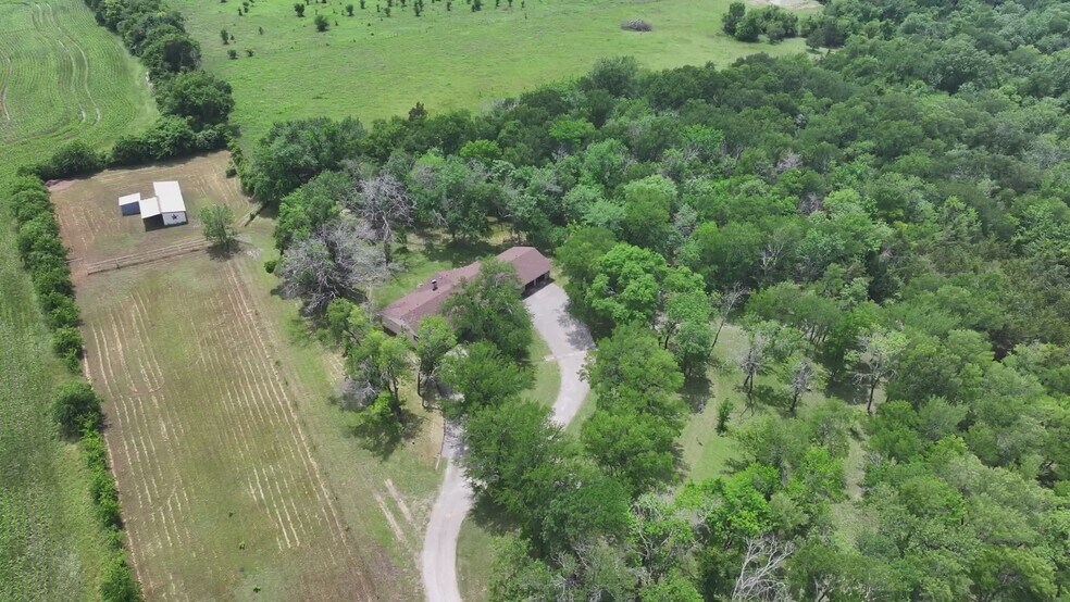 677 FM 3356, Van Alstyne, TX for sale - Commercial Listing Video - Image 2 of 26