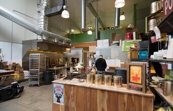 1630-1670 SE 3rd Ave, Portland, OR for lease Interior Photo- Image 1 of 3