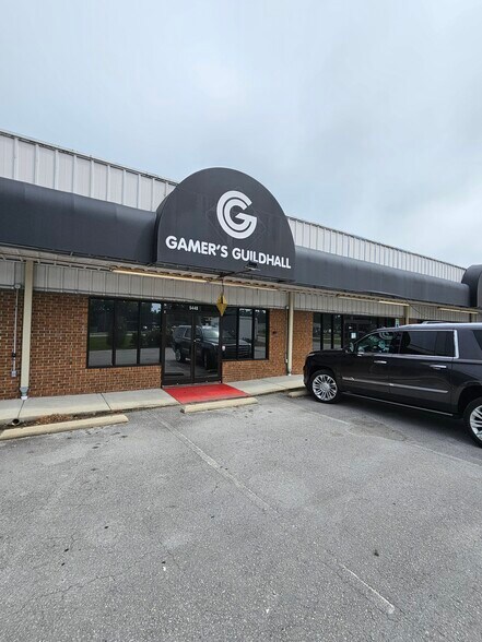 5458 HWY 70 W, Morehead City, NC à louer - Photo du bâtiment - Image 2 de 12