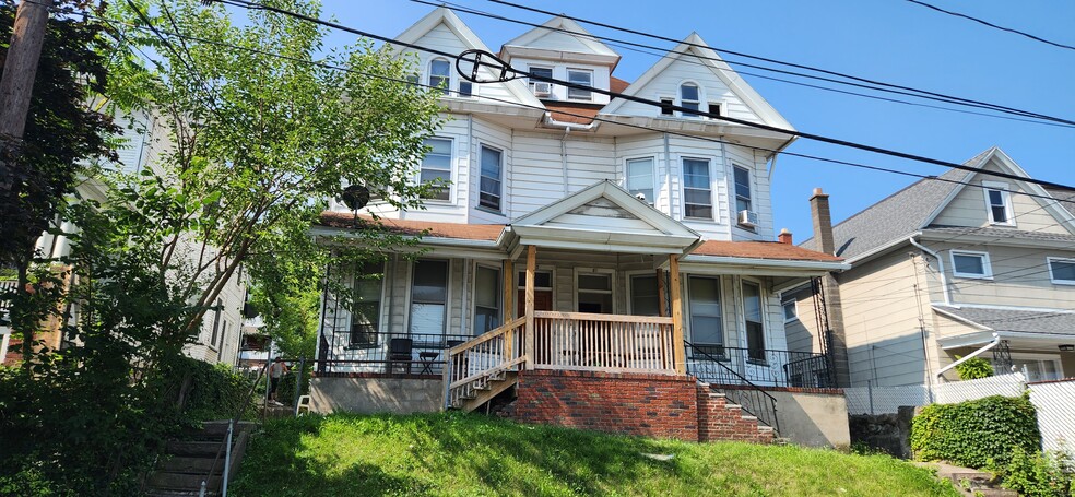 81 Dana St, Wilkes Barre, PA à vendre - Photo principale - Image 1 de 1