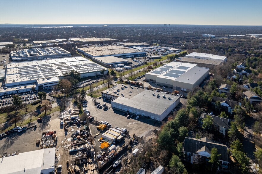 40 Brunswick Ave, Edison, NJ à vendre - Aérien - Image 3 de 15