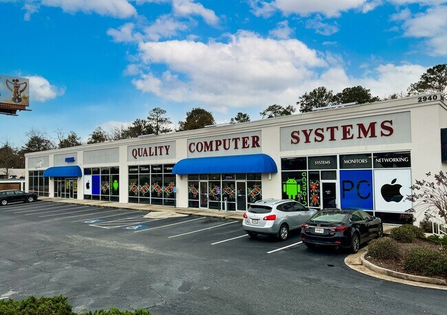 Plus de détails pour 2940 Riverside Dr, Macon-Bibb, GA - Commerce de détail à louer