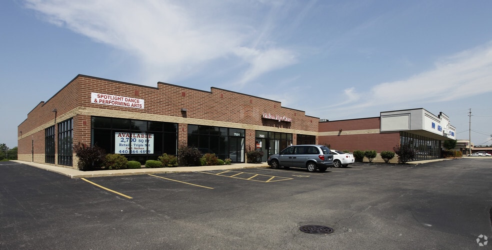 7585-7601 Mentor Ave, Mentor, OH for lease - Primary Photo - Image 2 of 4