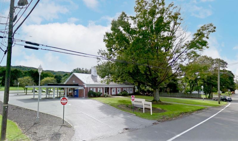 155 Main St, Bloomsbury, NJ for lease - Primary Photo - Image 3 of 8