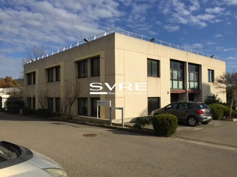 Bureau dans Marseille à louer - Photo du bâtiment - Image 2 de 27