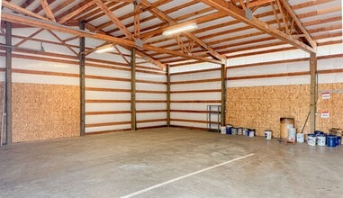 5175 Chicago St SE, Turner, OR for lease Interior Photo- Image 2 of 3