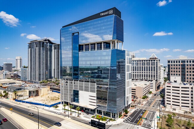 Plus de détails pour 333 S Garland Ave, Orlando, FL - Bureau, Commerce de détail à louer