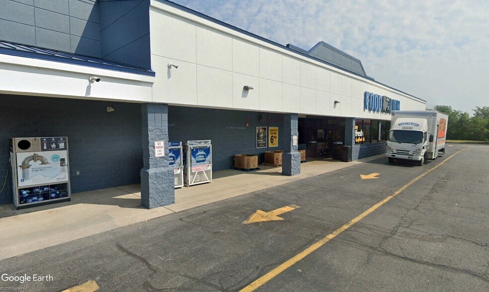 230 S L Rogers Wells Blvd, Glasgow, KY for lease - Primary Photo - Image 1 of 5