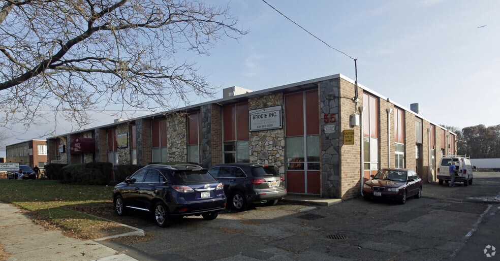 55 Central Ave, Farmingdale, NY à louer - Photo du bâtiment - Image 3 de 8