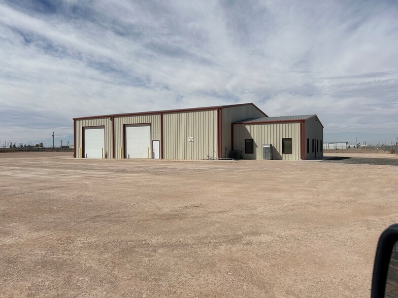 1463 Oil Mill Rd, Pecos, TX for lease - Building Photo - Image 3 of 29