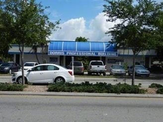 311 NE 8th St, Homestead, FL for lease - Building Photo - Image 2 of 8