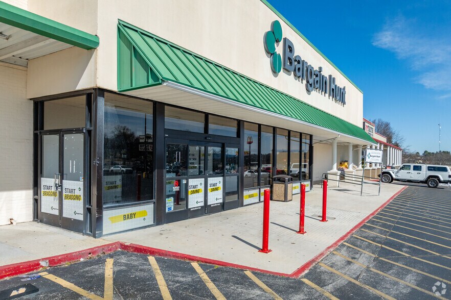 1415 Dinah Shore Blvd, Winchester, TN à louer - Photo du bâtiment - Image 3 de 12