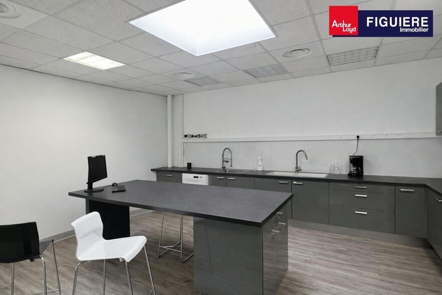 415 Rue Claude Nicolas Ledoux, Aix-en-Provence for lease - Building Photo - Image 3 of 40