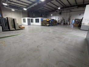 3901 SE Naef Rd, Portland, OR à louer Photo intérieure- Image 1 de 7