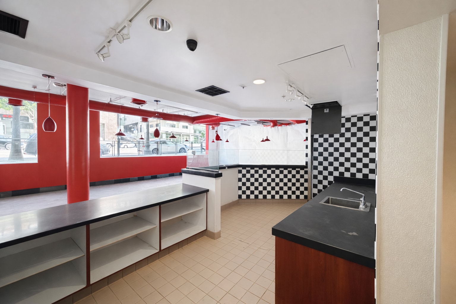 670 S Bixel St, Los Angeles, CA for lease Primary Photo- Image 1 of 7