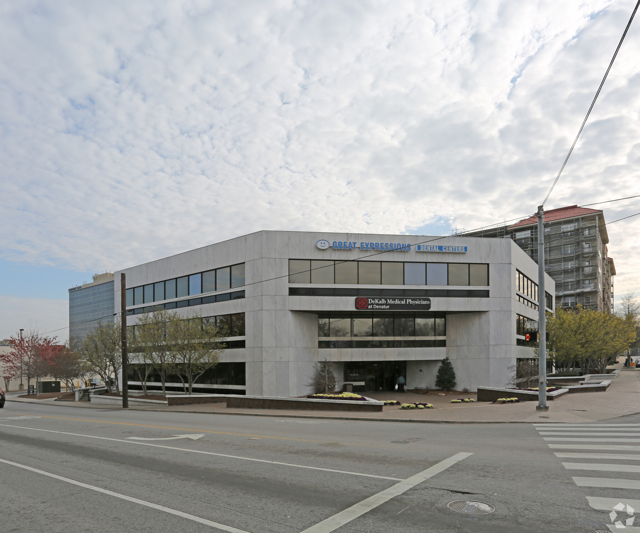 200 E Ponce De Leon Ave, Decatur, GA for sale Primary Photo- Image 1 of 1