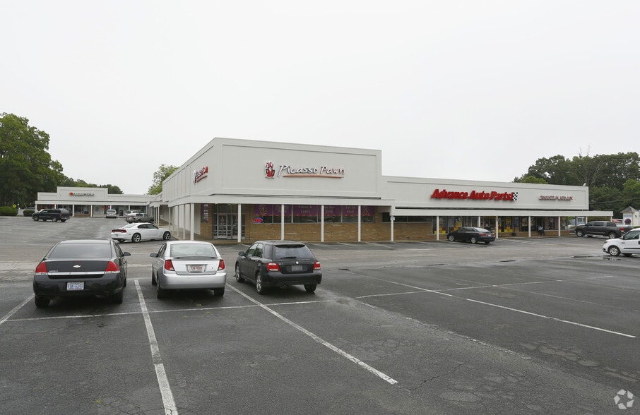 2206-2230 N Roxboro St, Durham, NC for lease - Primary Photo - Image 1 of 9