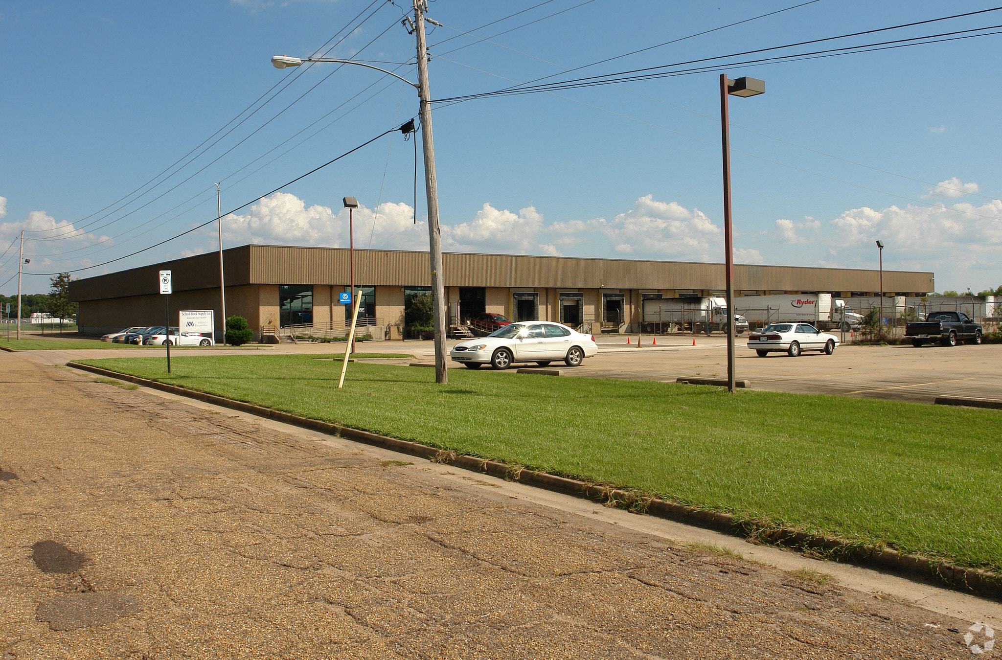 4365 Michael Avalon St, Jackson, MS for lease Primary Photo- Image 1 of 14