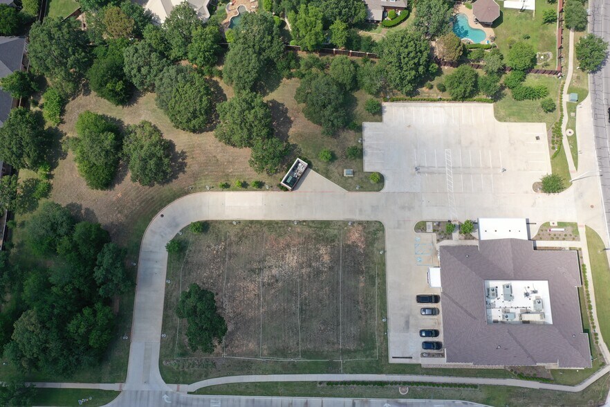 3111 Teasley Ln, Denton, TX à louer - Photo du bâtiment - Image 3 de 4