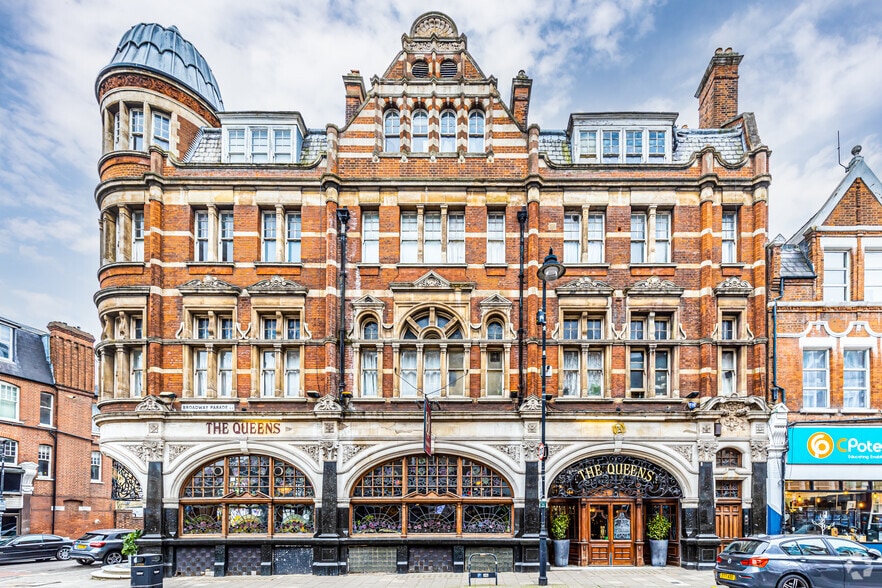 26 Broadway Para, London for sale - Building Photo - Image 2 of 21