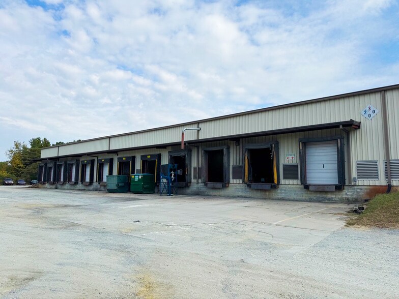 1723 Tower Industrial Dr, Monroe, NC à vendre - Photo du bâtiment - Image 2 de 6