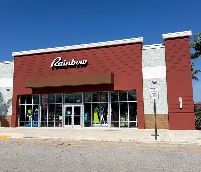 7140-7346 W McNab Rd, North Lauderdale, FL à louer - Photo du bâtiment - Image 3 de 13