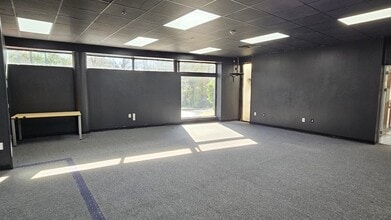 1685 Terrell Mill Rd SE, Marietta, GA for lease Interior Photo- Image 2 of 15