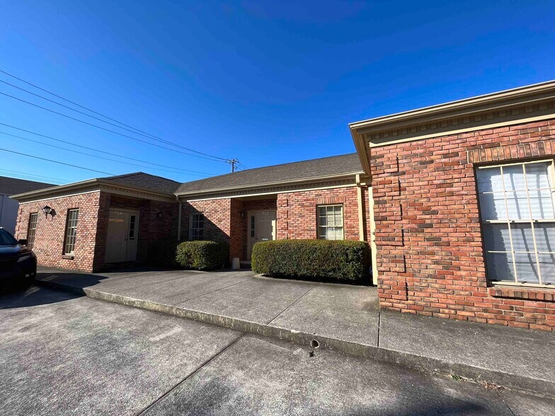 714 32nd St S, Birmingham, AL for lease - Building Photo - Image 1 of 4