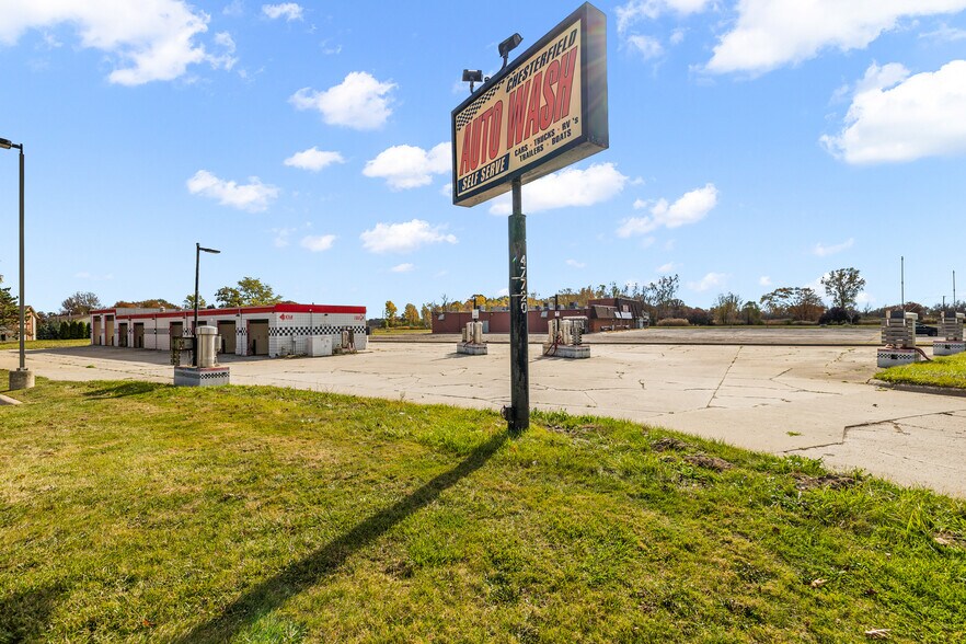 47720 Gratiot Ave, Chesterfield, MI à vendre - Photo du bâtiment - Image 3 de 7