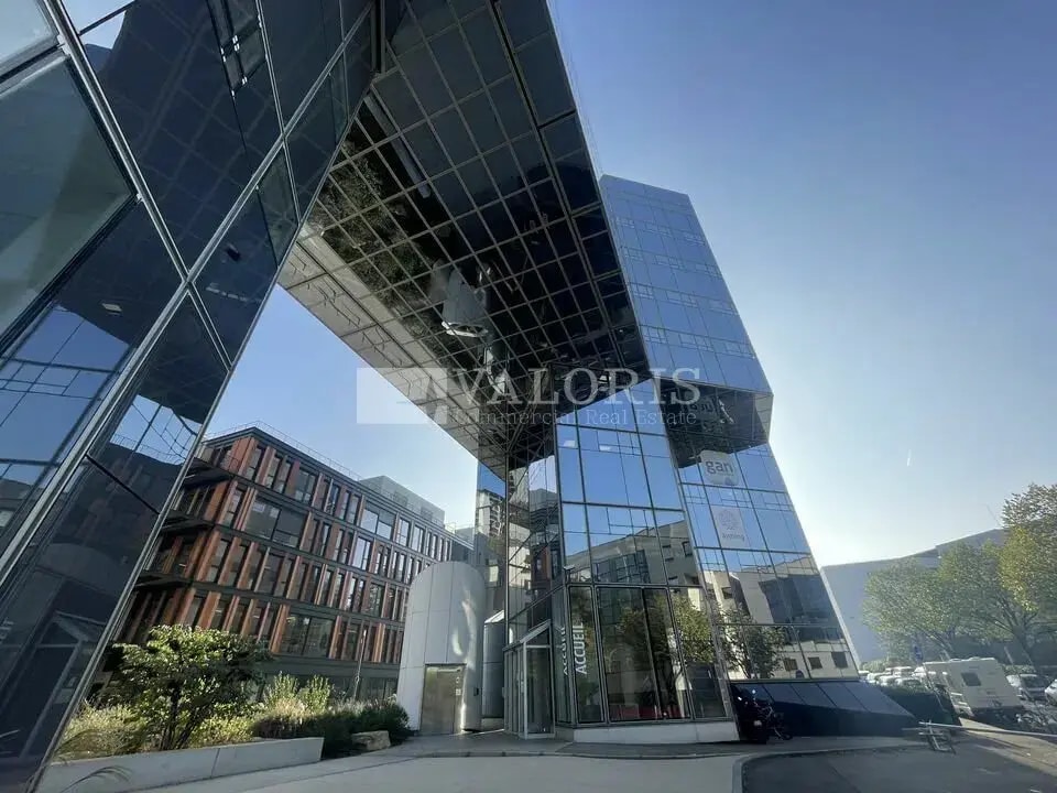 Bureau dans Lyon à louer Photo du bâtiment- Image 1 de 7