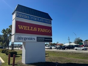 12751 S Cleveland Ave, Fort Myers, FL for lease Interior Photo- Image 1 of 23