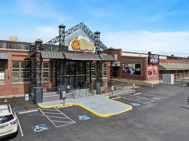 More details for 1109 Bern Rd, Wyomissing, PA - Retail for Lease